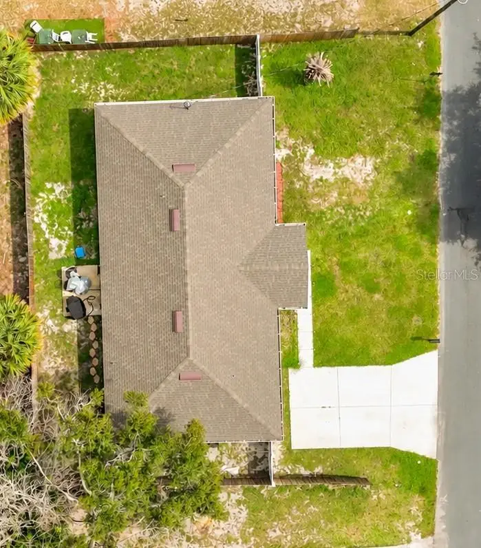 221 Avenue P Nw, FL