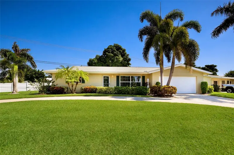 3003 Gulf Gate Dr, FL