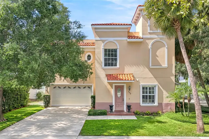 322 N Hesperides St, FL