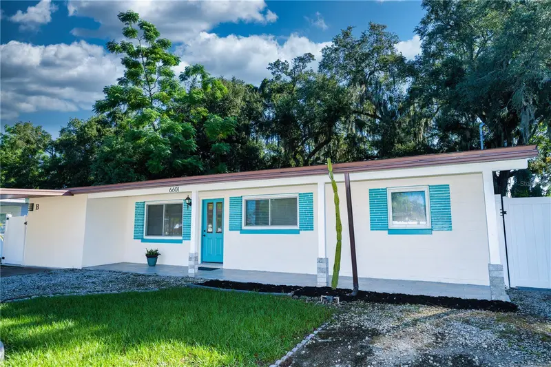 6601 Harvey St W, FL