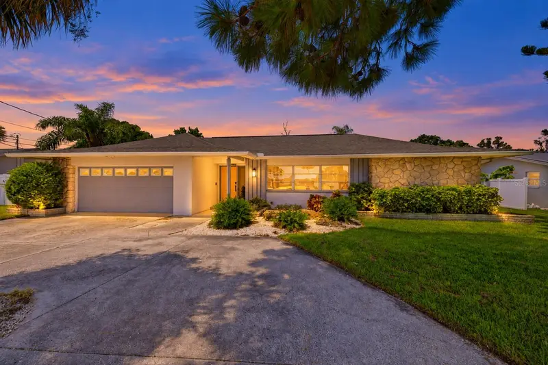 9542 Oakhurst Rd, FL