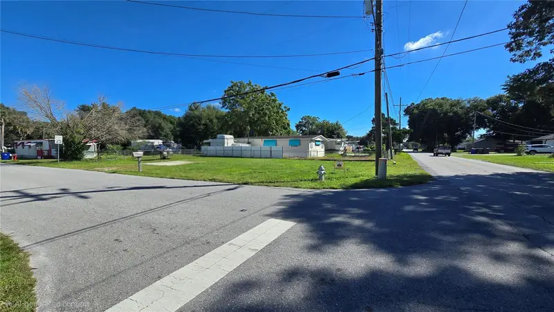 925 Grape Ave, FL