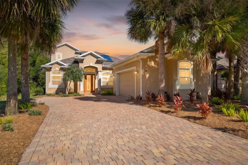 25 Emerald Lake Ct, FL