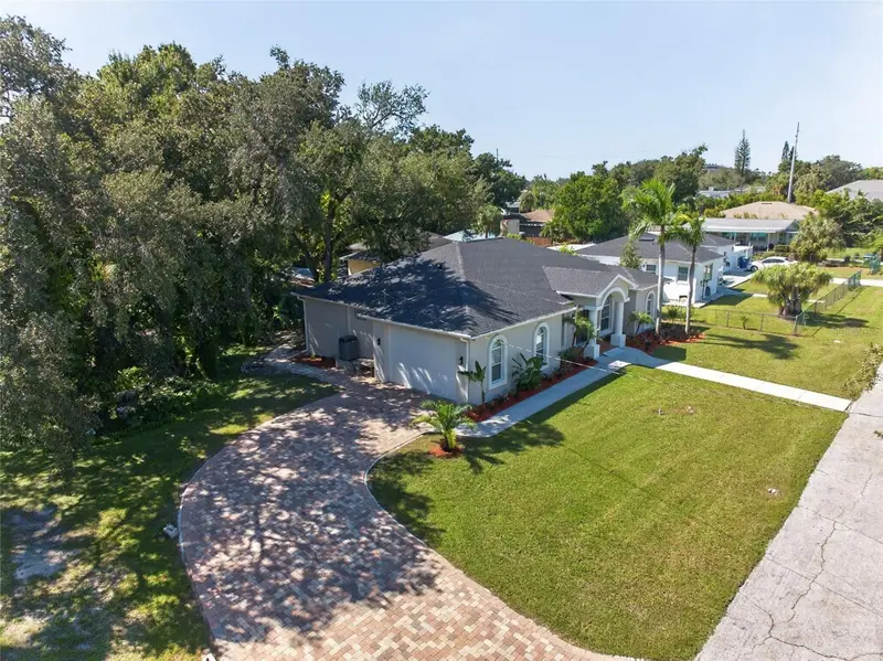 2108 W Cordelia St, FL