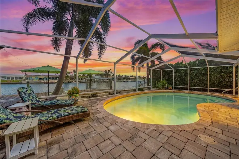 5448 Pilots Pl, FL