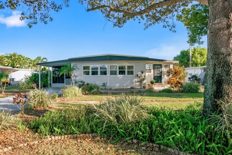 185 Lake Tarpon Dr #31, FL