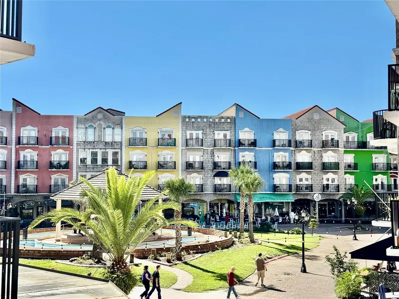 101 Palm Harbor Pkwy #201, FL
