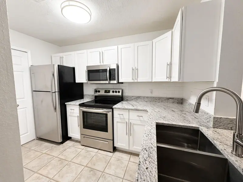 8825 Latrec Ave #6105, FL
