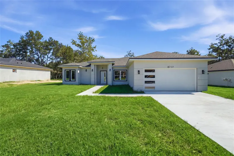 8717 N Amboy Dr, FL