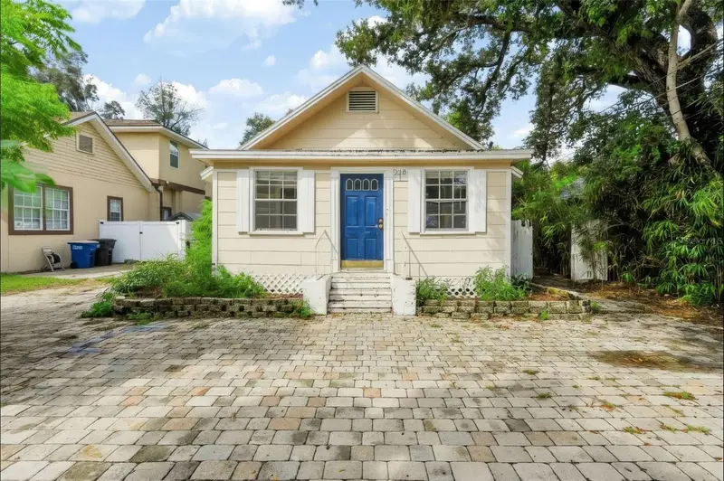 208 Vine Ave #1,2,3,4, FL