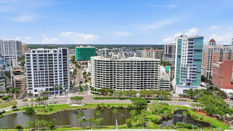 1255 N Gulfstream Ave #204, FL