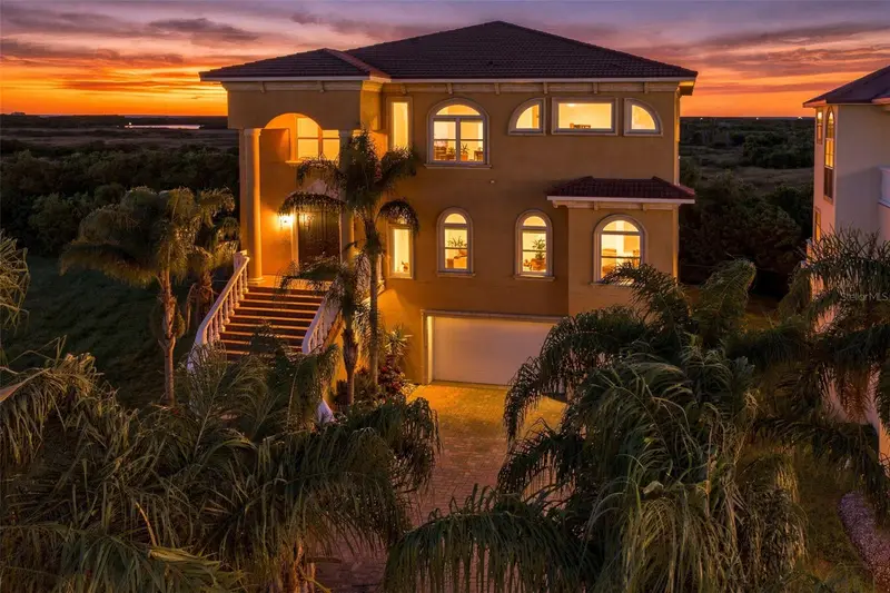 5644 Emerald Pointe Cir, FL