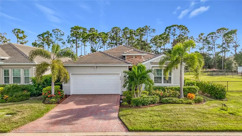 446 Ibiza Loop, FL