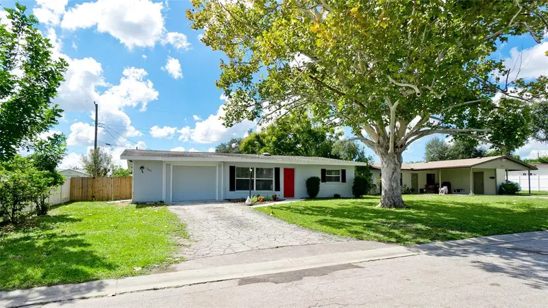 2205 24th Ave W, FL