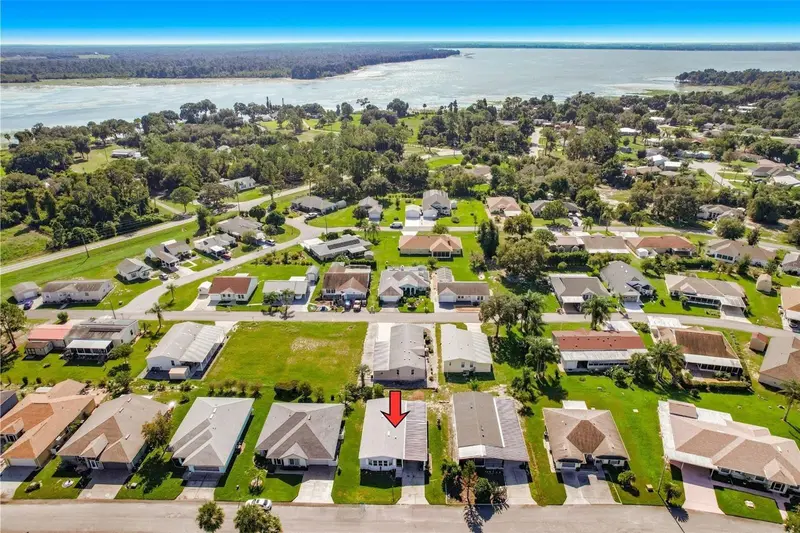 Lake Wales pending