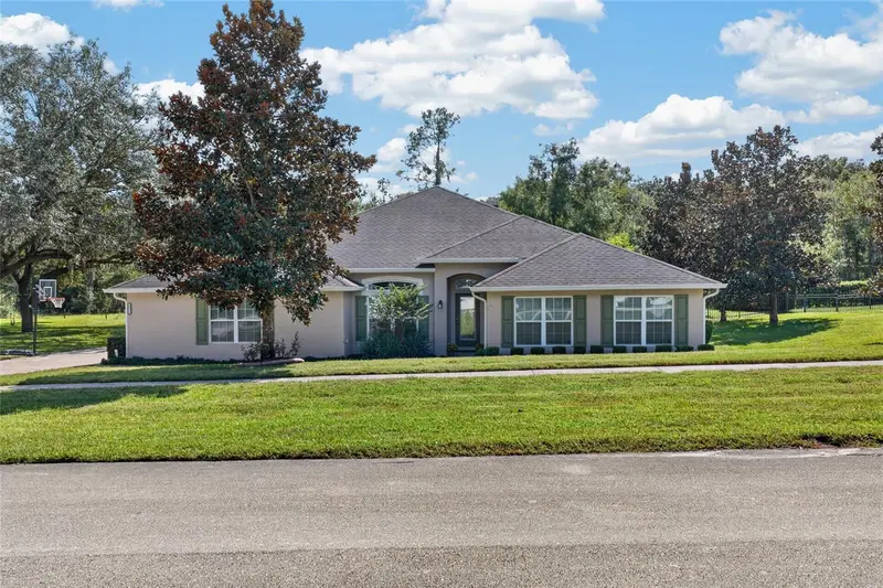 24114 Plymouth Hollow Cir, FL