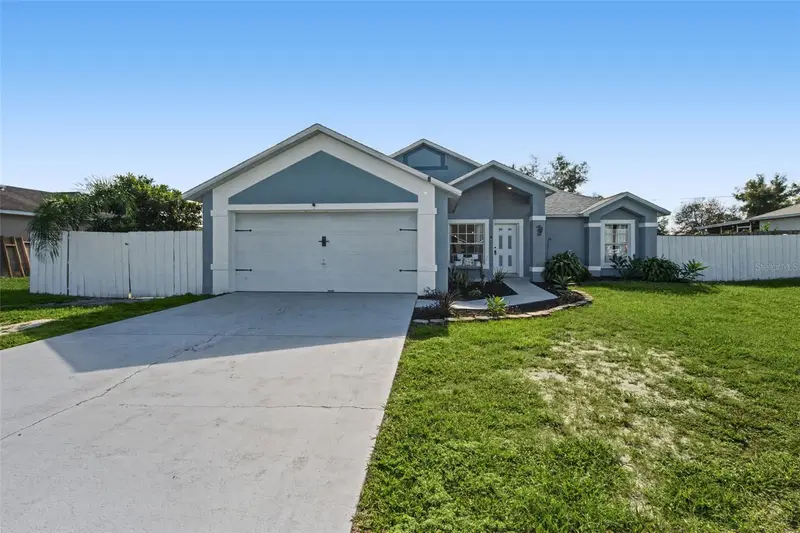 677 Sagamore Dr, FL