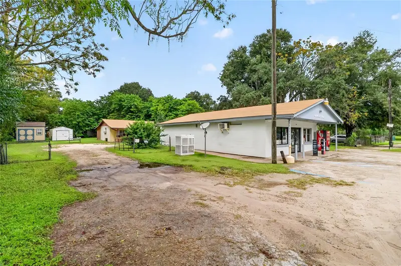 1529 County Road 547 N, FL