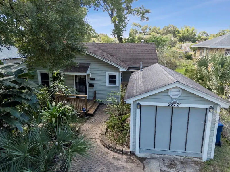 2712 N Munro St, FL