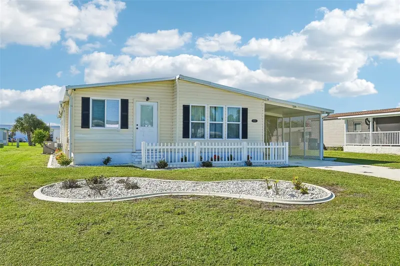 8455 Albatross Ln, FL