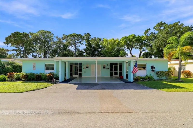 6272 Green View Cir #114, FL