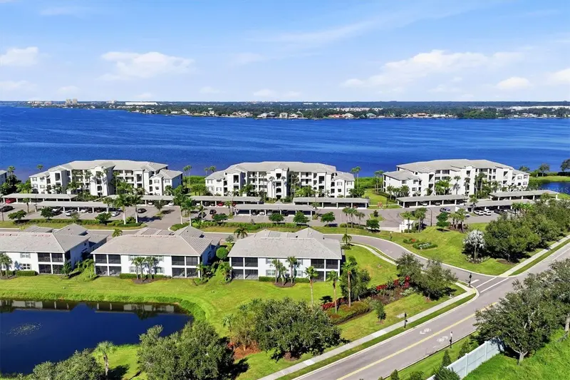1020 Tidewater Shores Loop #104, FL