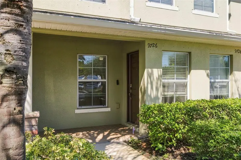 9726 Trumpet Vine Loop, FL