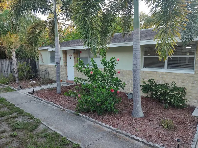 8050 47th Ave N, FL