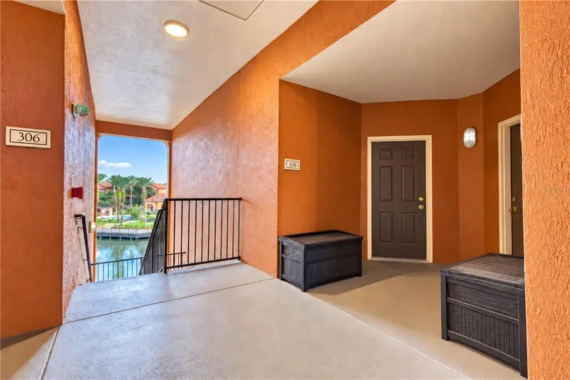 6149 Metrowest Blvd #308, FL