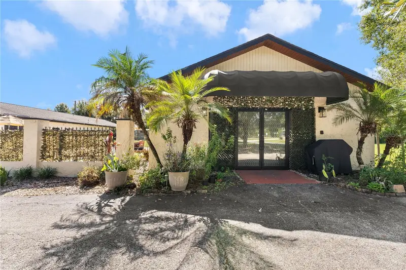 13042 Tarpon Springs Rd, FL