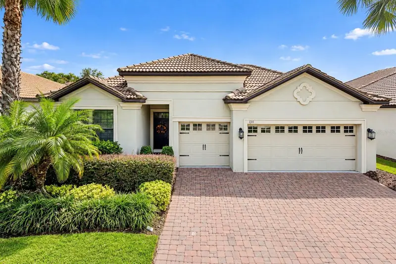 1311 Gleneagles Ln, FL