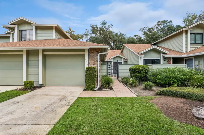 440 Evesham Pl, FL