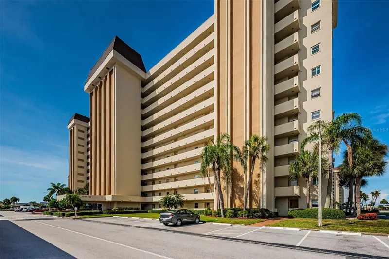 4575 Cove Cir #709, FL