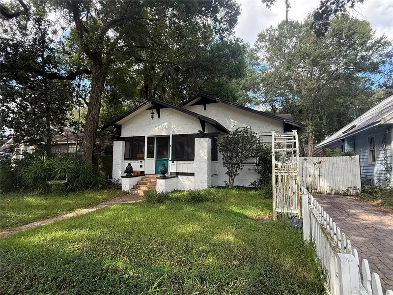 519 E Amelia St, FL