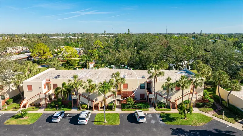 527 Spring Lakes Blvd #527, FL