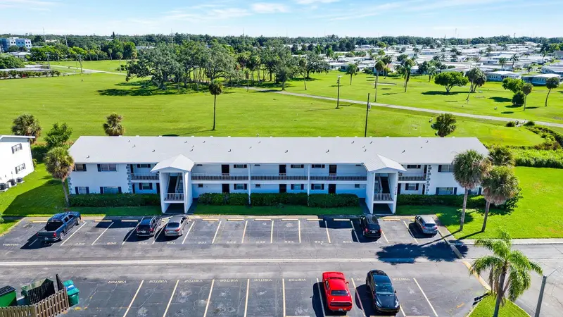 4516 3rd Street Cir W #533, FL