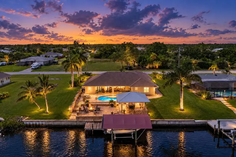 4282 Gillot Blvd, FL