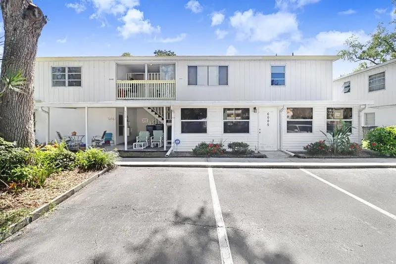 6006 Lilli Way, FL