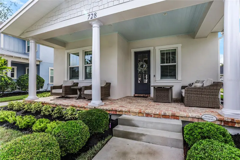 728 Garden West Ter, FL