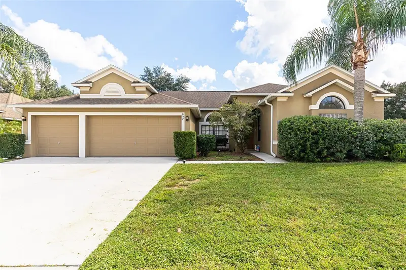 857 Coventry Rd, FL