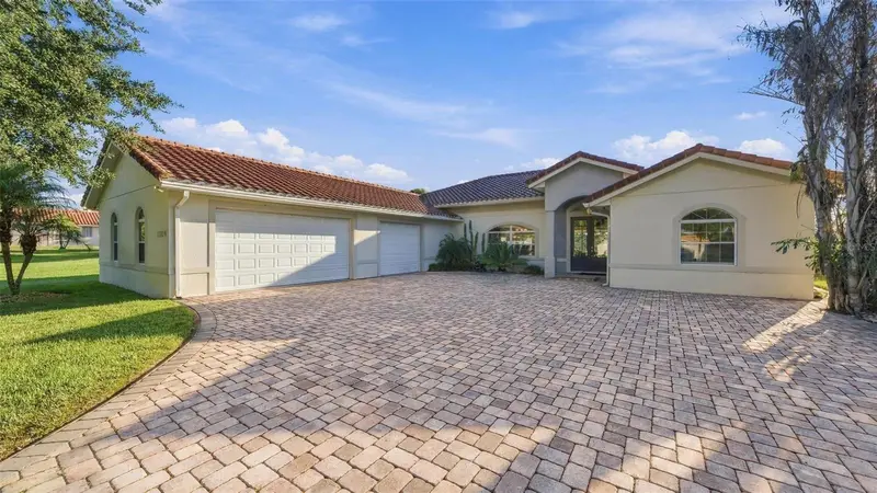 12824 Bellerive Dr, FL