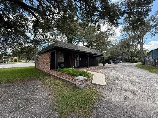 1223 W Brandon Blvd, FL