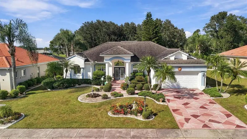 2223 Platinum Dr, FL