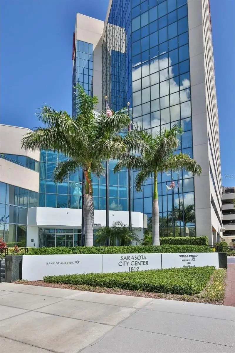 1819 Main St #402, FL