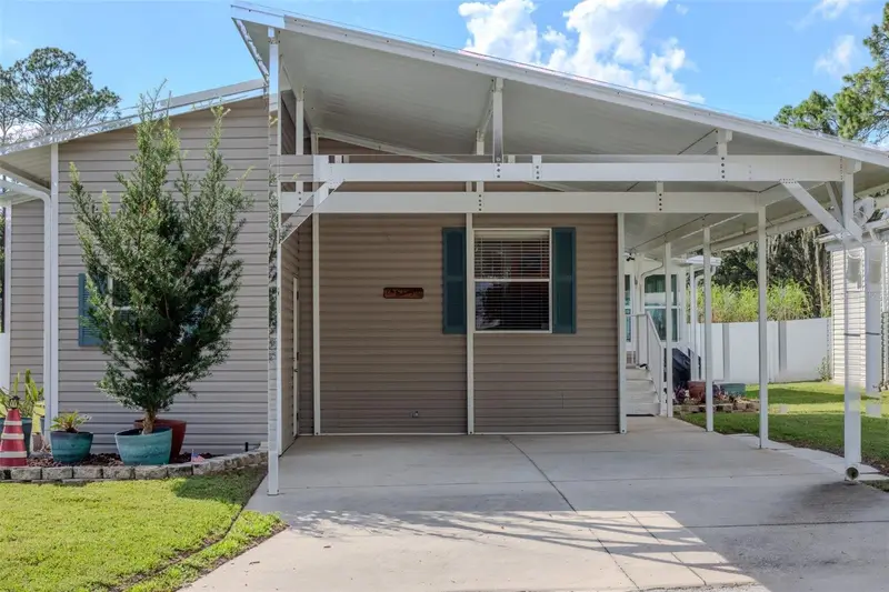 511 Ironwood Ln, FL