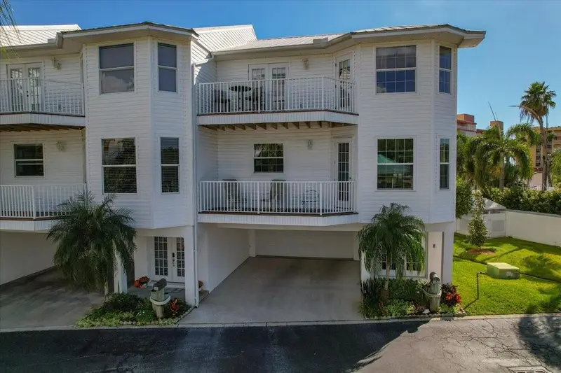 101 Shoals Cir, FL