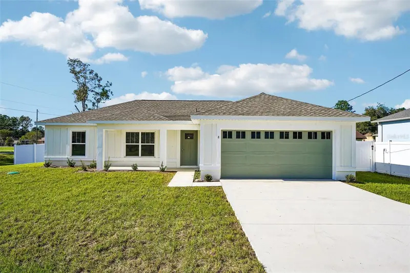 8 Hemlock Loop Crse, FL