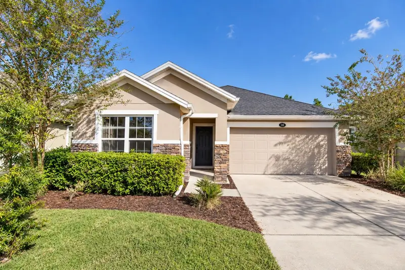 110 Gleneagle Grande Dr, FL