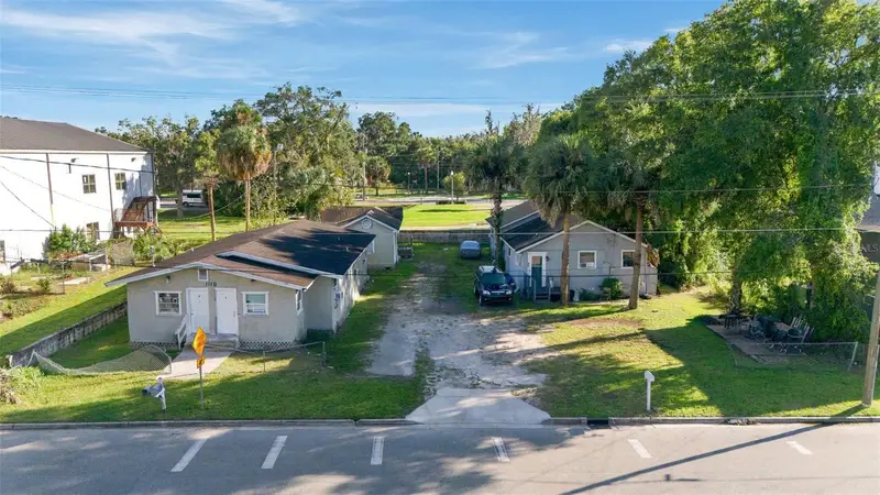 1119 W 12th St, FL