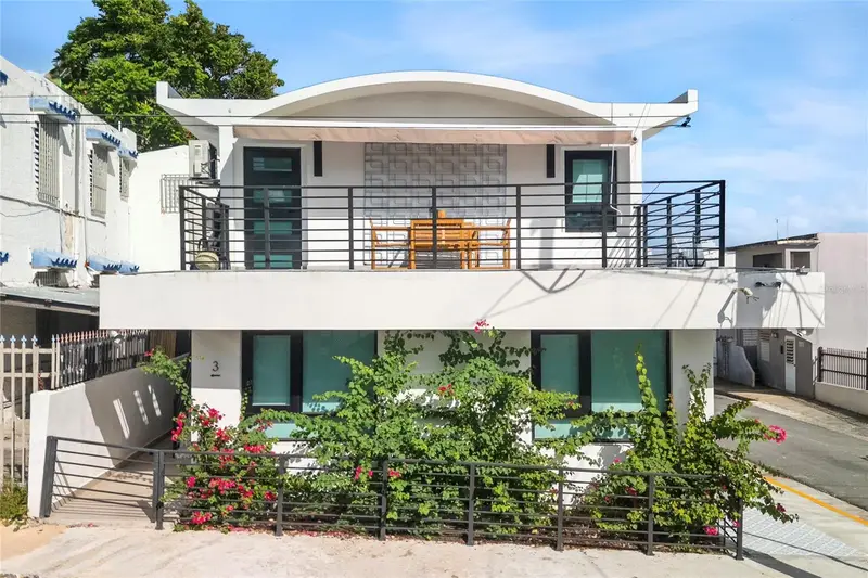 153 Calle Pomarrosa Bo. Santurce, PR